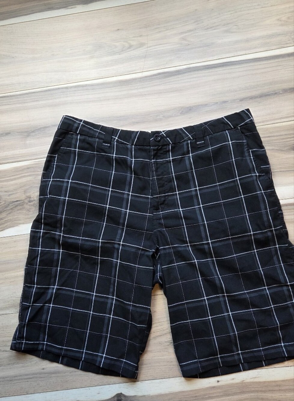 O'Neill Men's Plaid Shorts Size 36 Black White Checkered Casual Flat Front